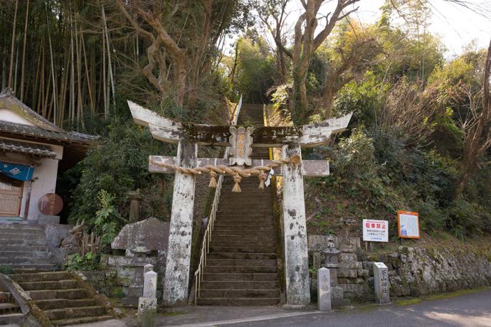 ④三川内焼ゆかりの神社を目指して-0