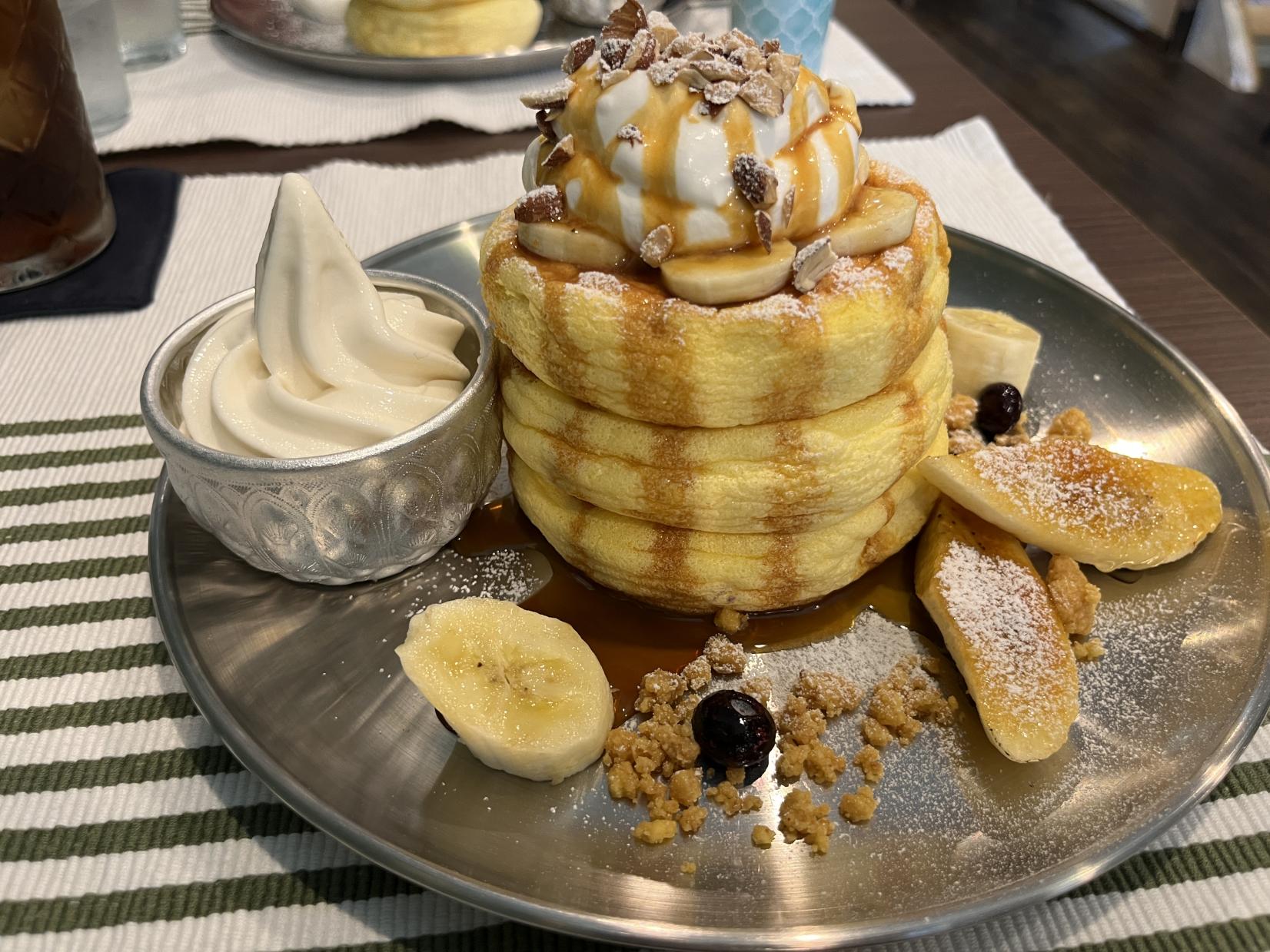 食欲の秋・・・ふわっふわのパンケーキ食べてきました～♪-1