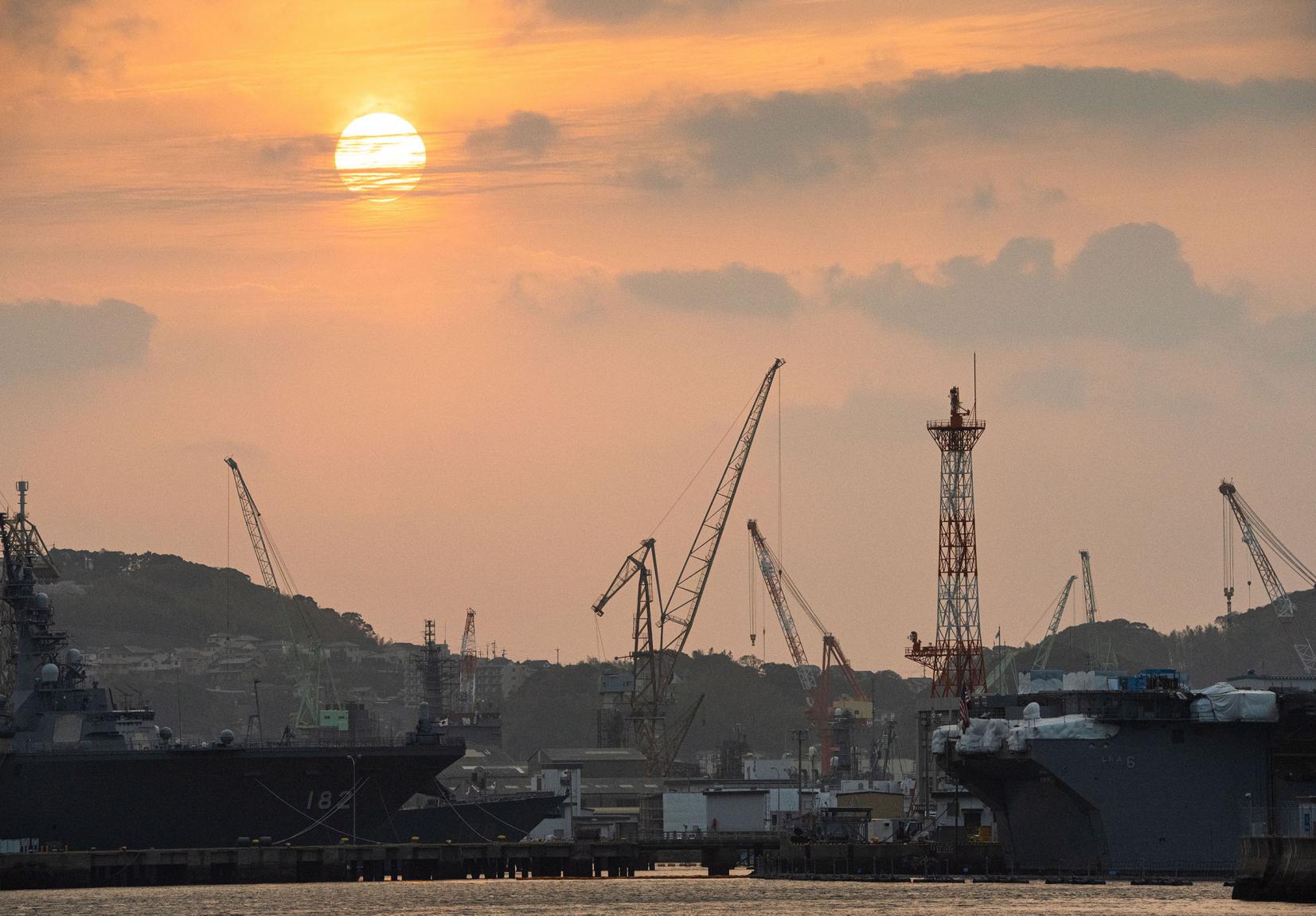 佐世保港夕景-1