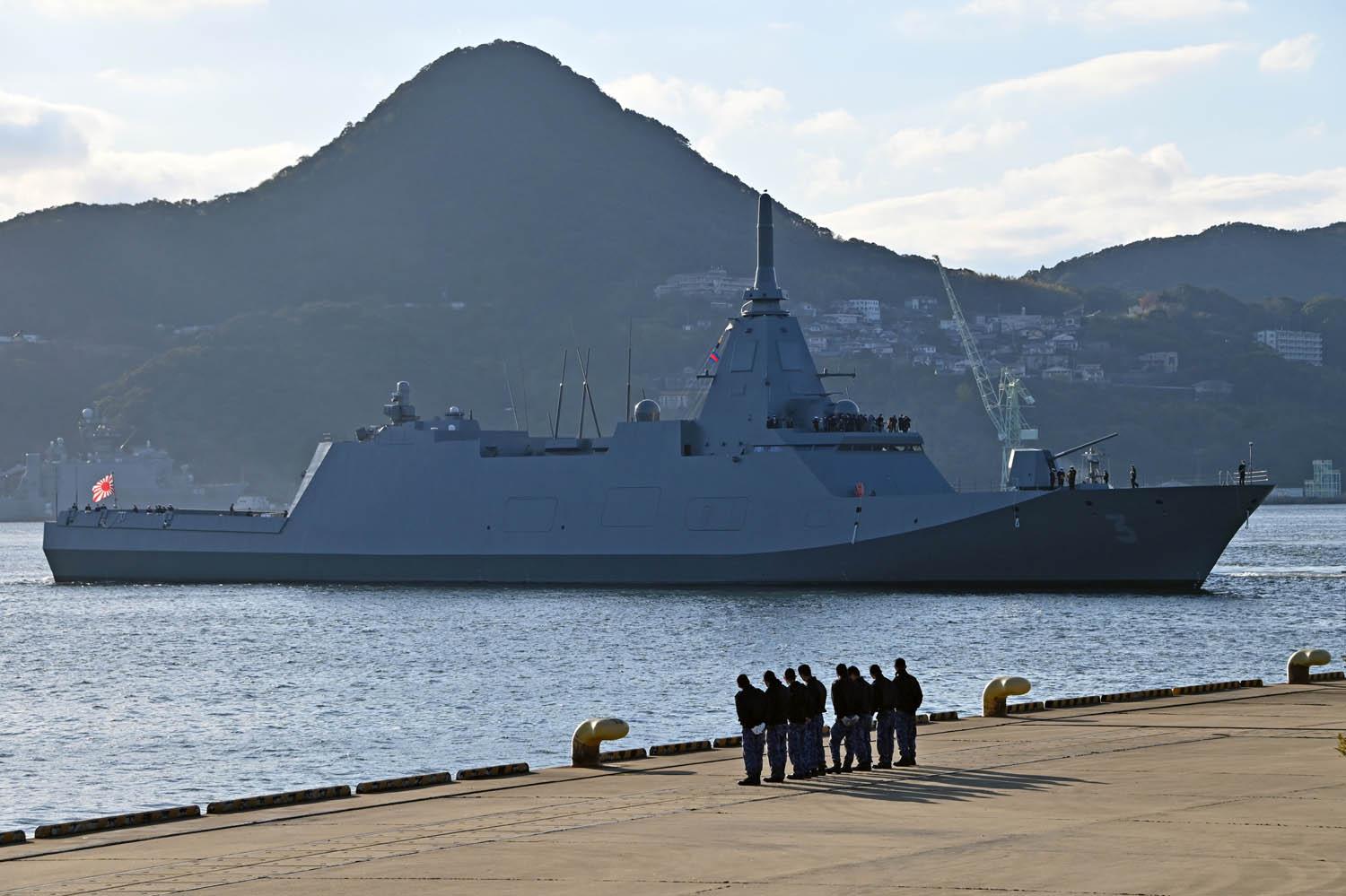 海上自衛隊　護衛艦のしろ-1