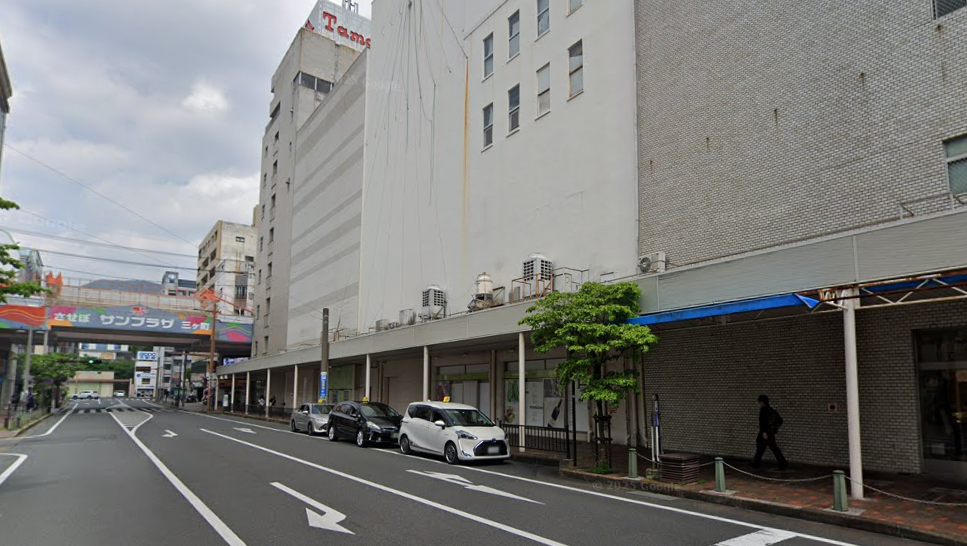 旧玉屋デパート横 乗り場-1