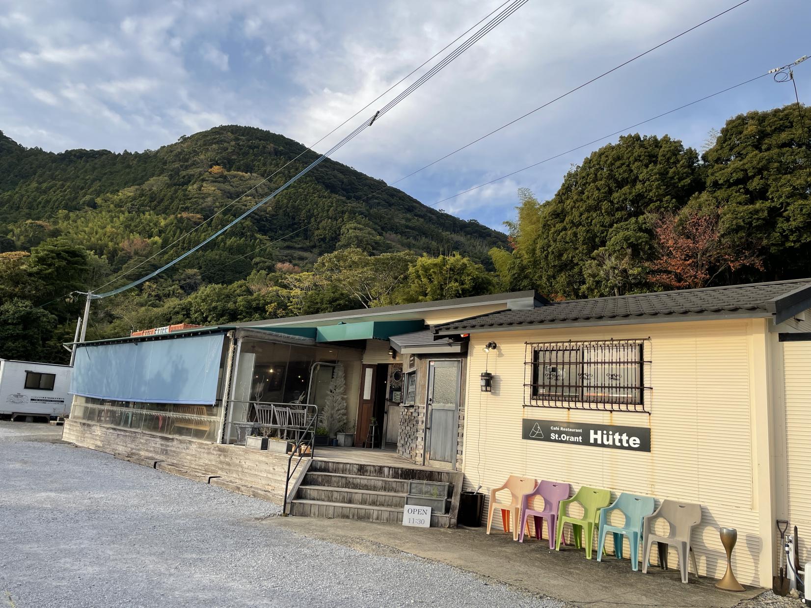 峠の山小屋カフェ「ヒュッテ」-0