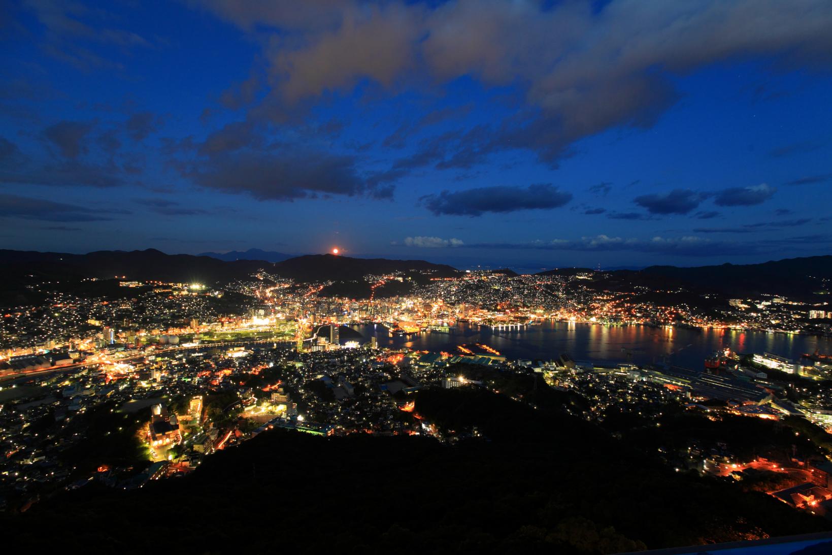 稲佐山からの夜景-0