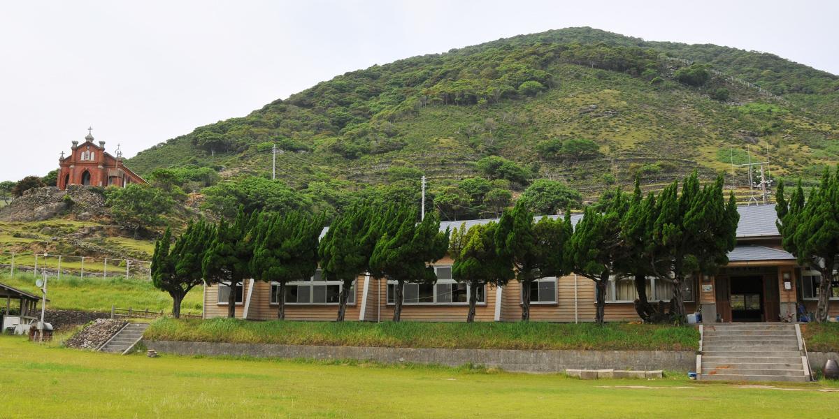 ほぼ無人島の野崎島へ。大自然の中の「自然学塾村」で特別な宿泊体験-0