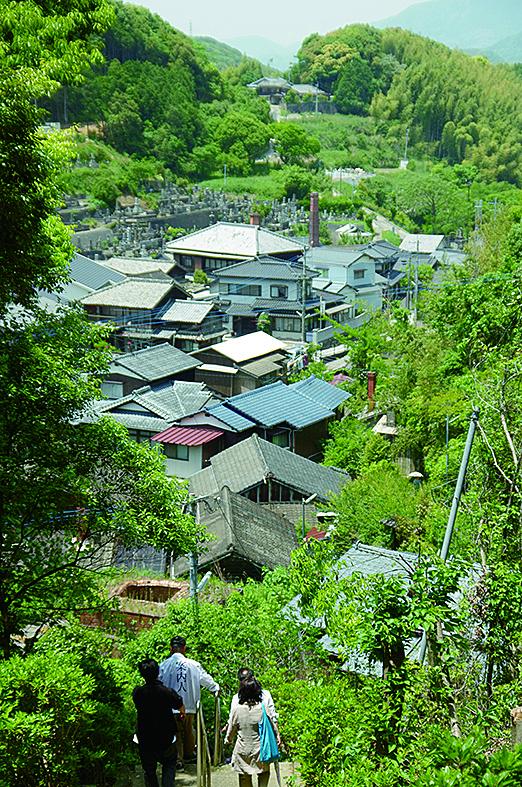 さらなる100年を見据えた三川内陶工たちの挑戦-1