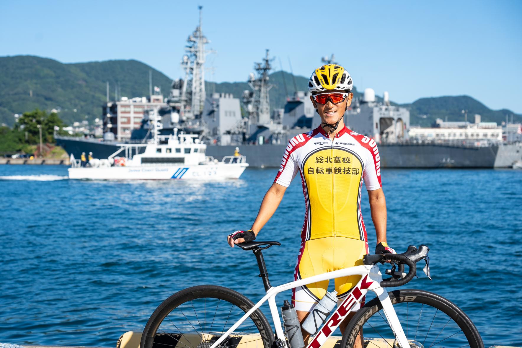 港まちの歴史と造船所の風景-0