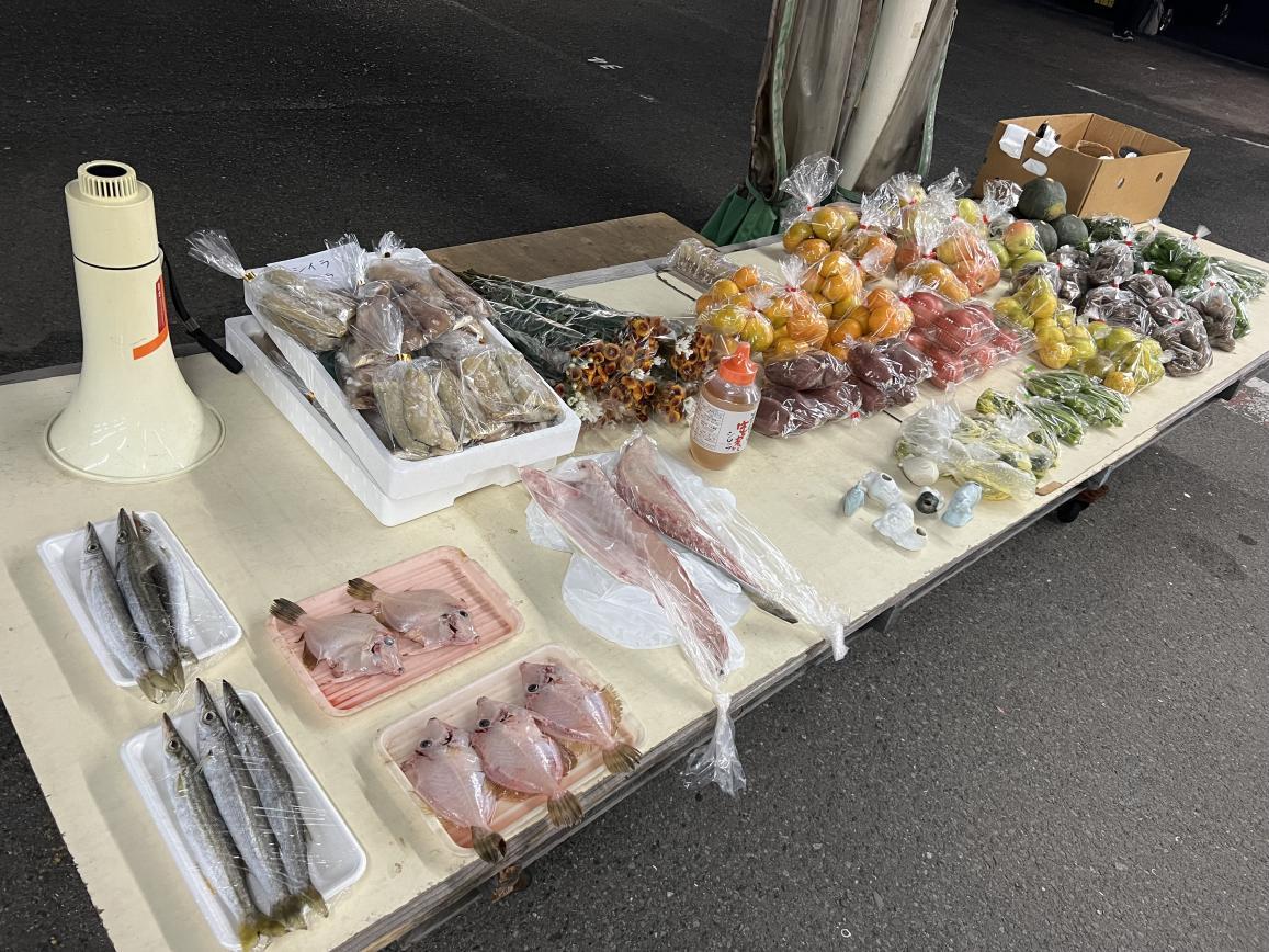 誰でも参加できる名物イベント「せり市」-1