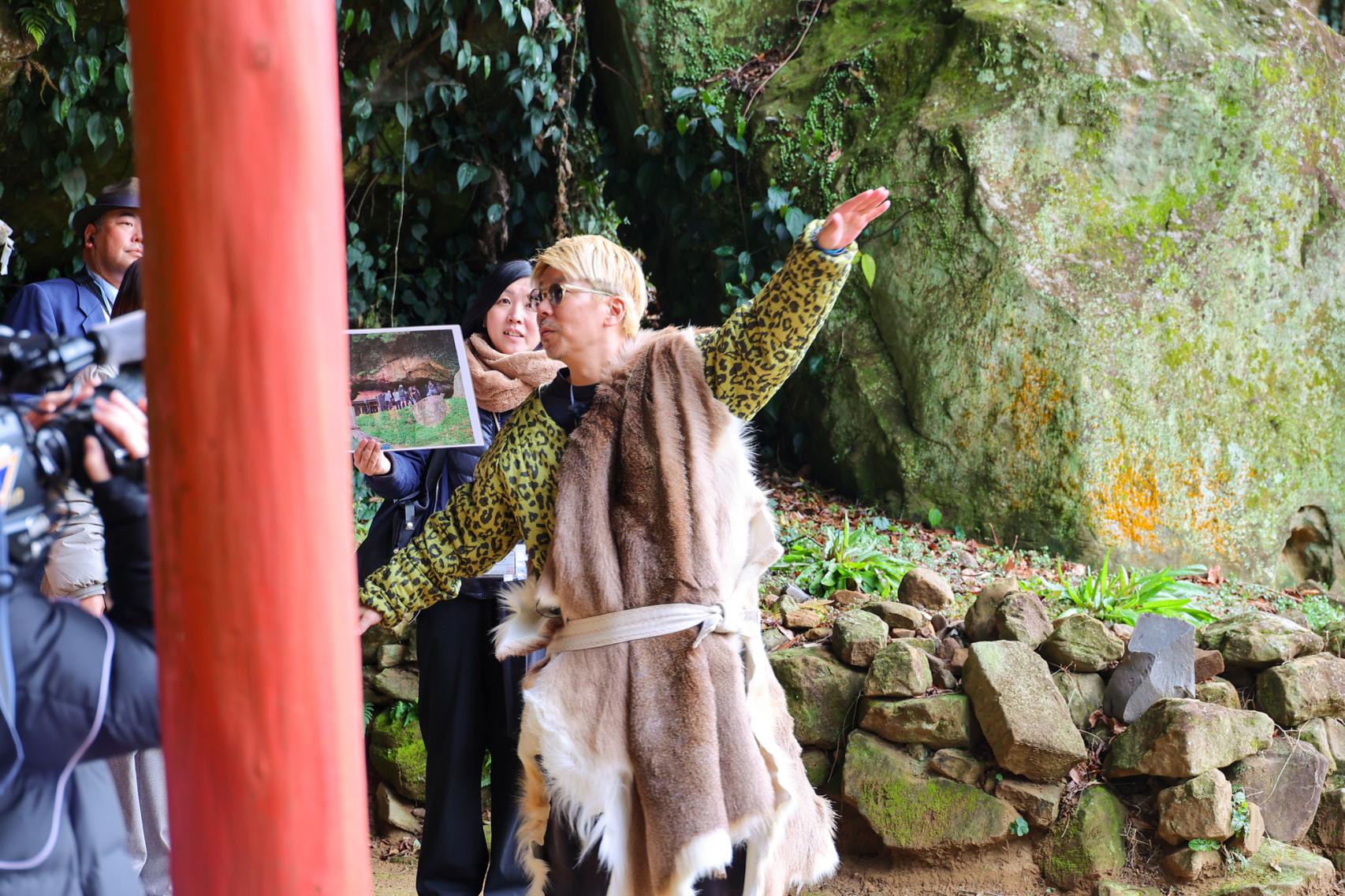 聖地巡礼！過酷な撮影と「旧石器時代の愛」-2