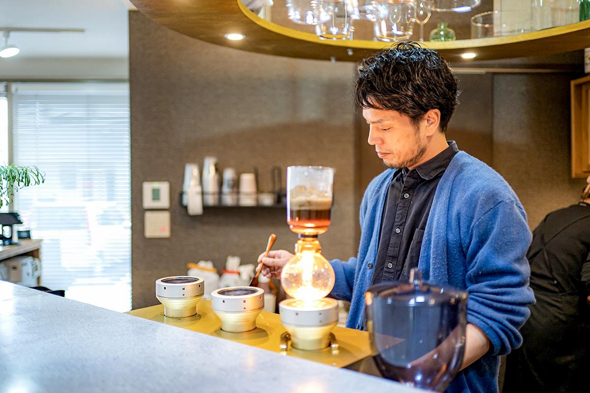 待ち時間にふらっと立ち寄れる、センス抜群なカフェ♪-1