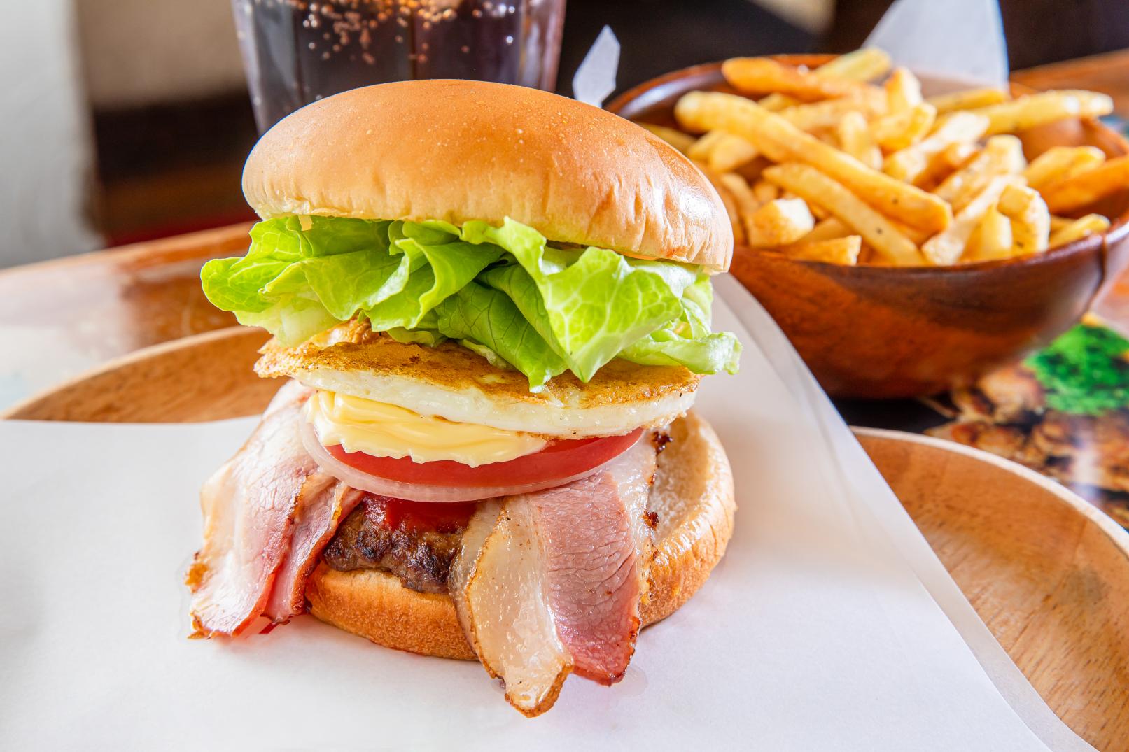 ハンバーガー伝来の地「佐世保バーガー」-0