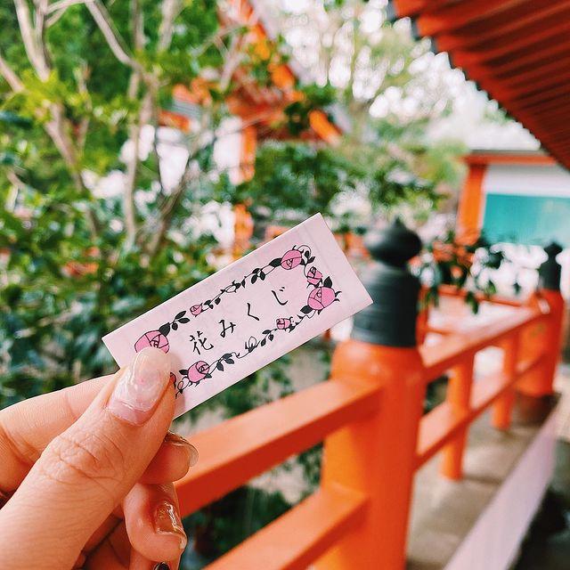 鮮やかな朱色の本殿が美しい！「宮地嶽神社」でおみくじを-1