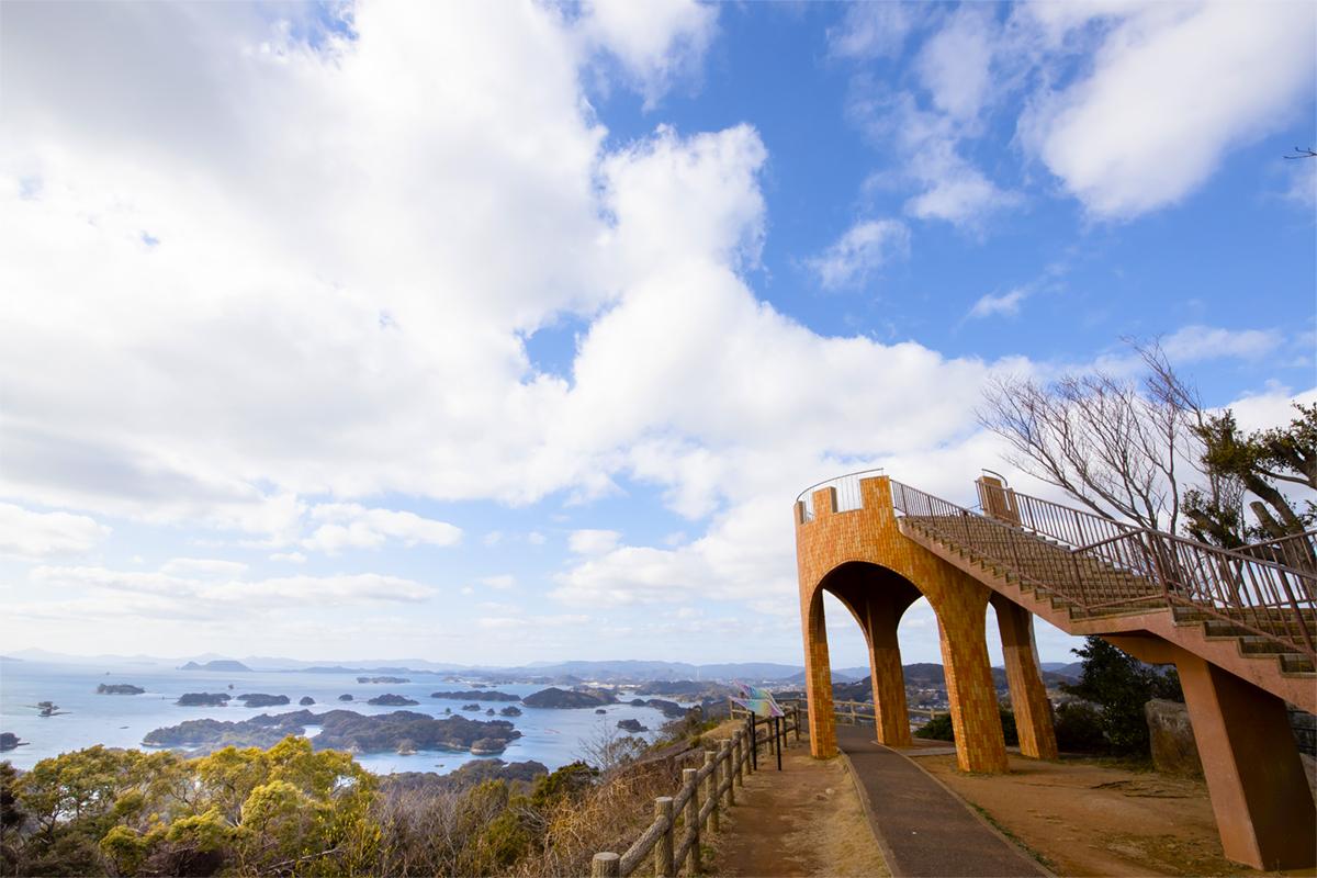 展望台から「九十九島」の絶景を望む-9