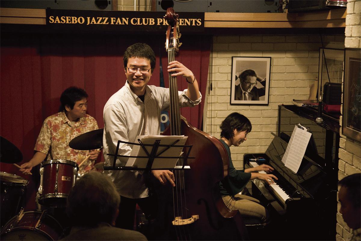 SASEBOの音楽はここから。「JAZZバー・ライブバー」-0