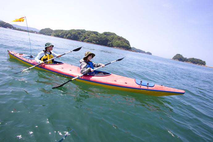 「九十九島」で非日常を味わう　とっておきのシーカヤックツアーへ-1