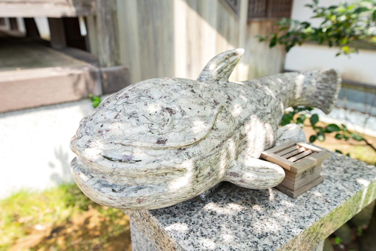 キュートな白なまず様にお願い♪おみくじがかわいい「飯盛神社」＆「御朱印帳」-2