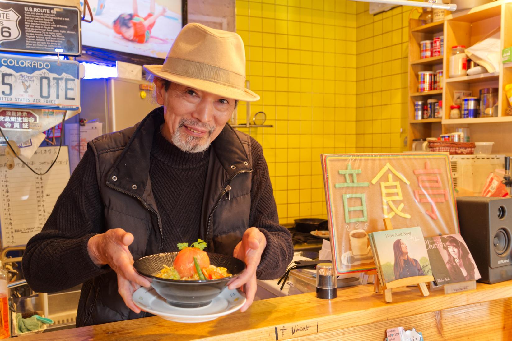 ともに音を奏で、寄り添う「音食亭Brownie」店主・三國隆さん-1