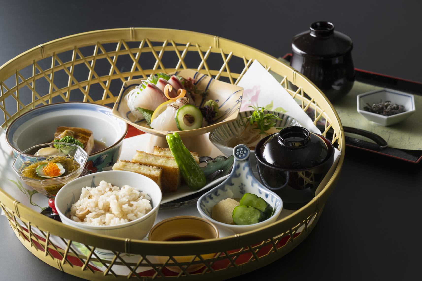 日本料理　あじ彩-2