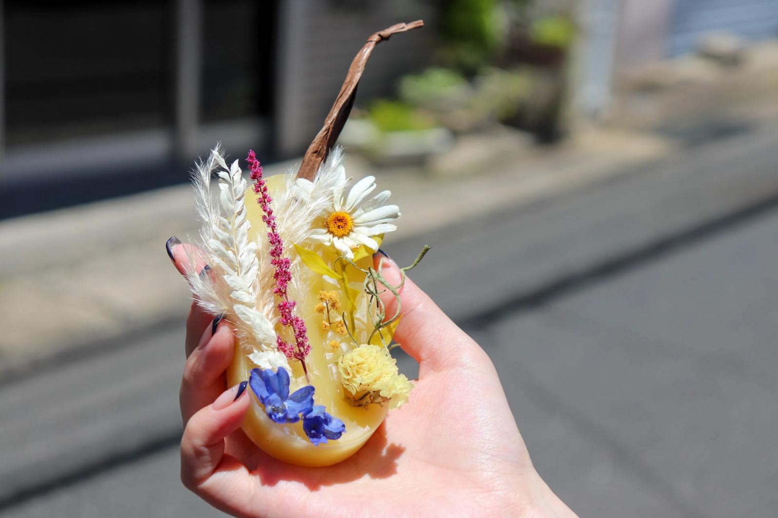 【海風旅。Experience】旅の記憶を香りに変えて。長崎育ちのドライフラワーで作る「旅するアロマサシェ」作り（ティータイム付）-0