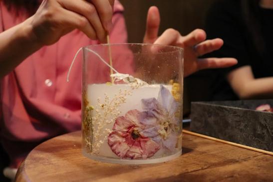 【海風旅。Experience】長崎の花を灯りに閉じ込めて。ドライフラワーで作る「ボタニカルキャンドル」体験（ティータイム付）-1