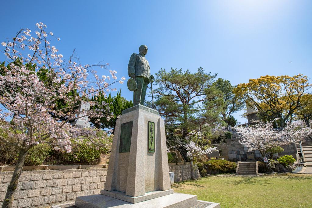 東山海軍墓地-1