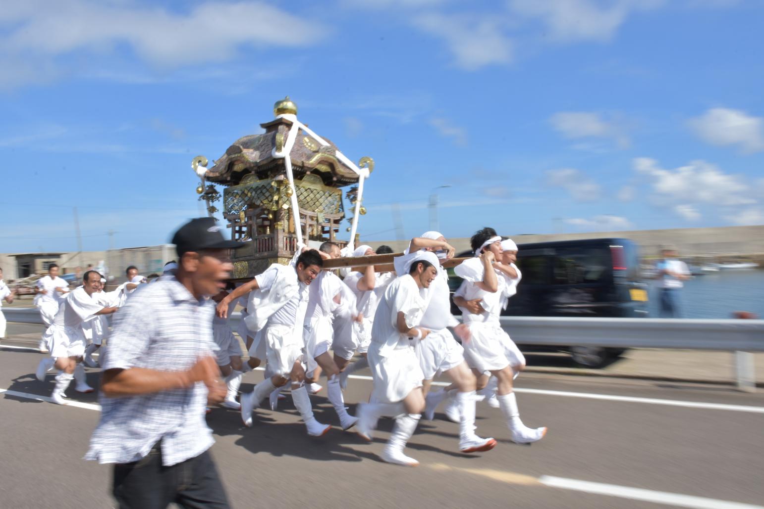 【宇久島】神島神社例大祭（おくんち）-0