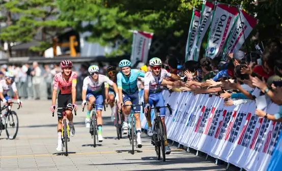 自転車ロードレース「ツール・ド・九州」